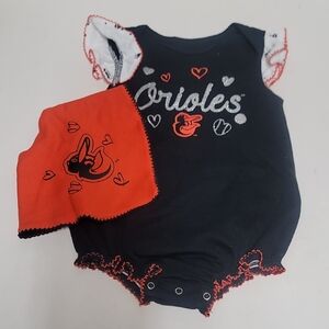 Genuine Merchandise Orioles Black and  Orange  Baby Bodysuit Set